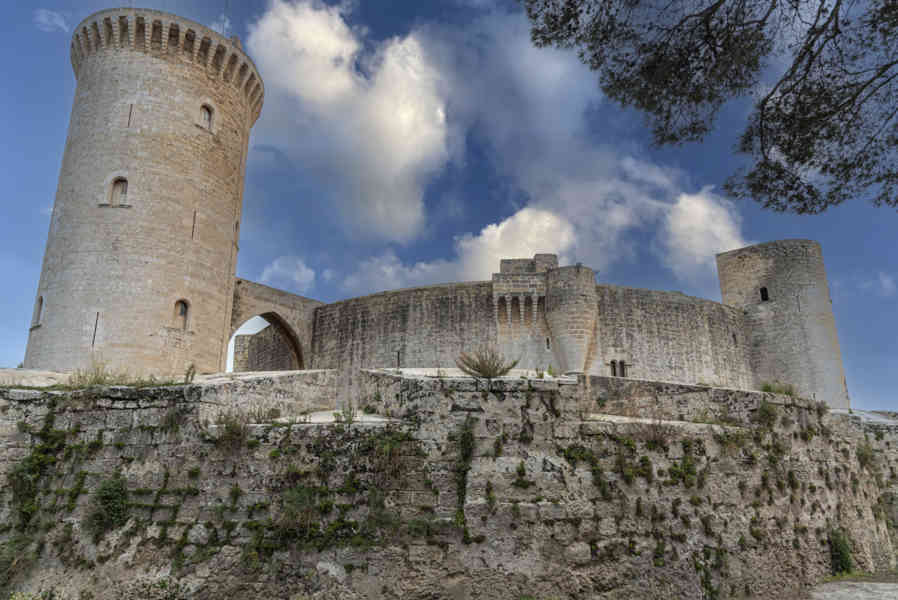 Mallorca - Palma 104 - castillo de Bellver.jpg
